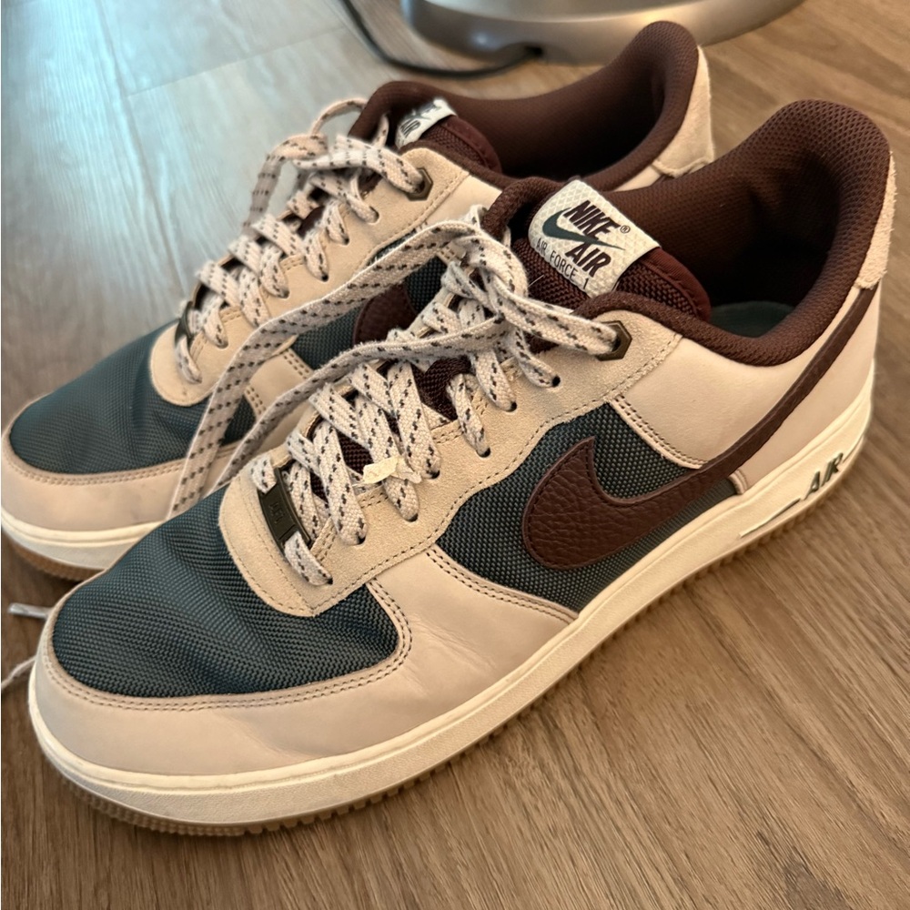 Nike Air Men's Sneakers - Cream, Brown, and Gray